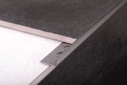 Г-ОБРАЗНЫЙ ПРОФИЛЬ ИЗ НЕРЖАВЕЮЩЕЙ СТАЛИ ДЛЯ ВНЕШНИХ УГЛОВ КЕРАМИЧЕСКОЙ ПЛИТКИ  SL005-12H Сатинированный 2,7 м
